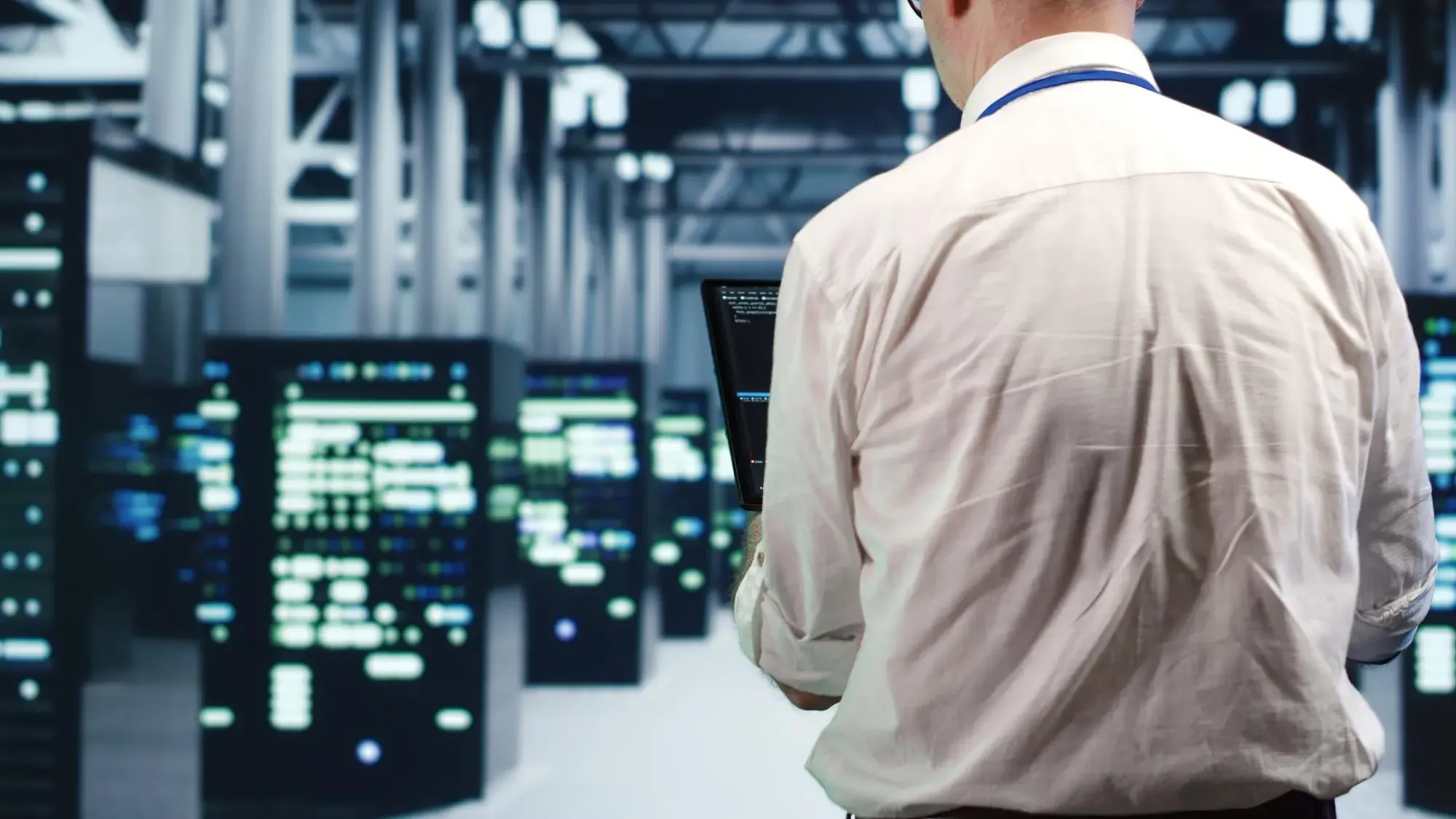 8 Manfaat Data Center bagi Perusahaan Modern